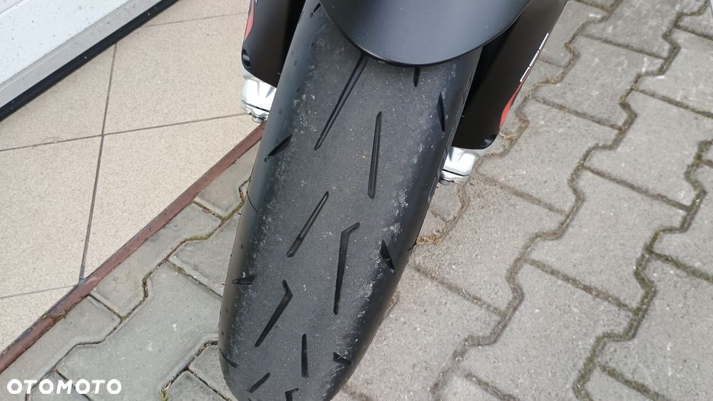 MV AGUSTA Brutale - 15