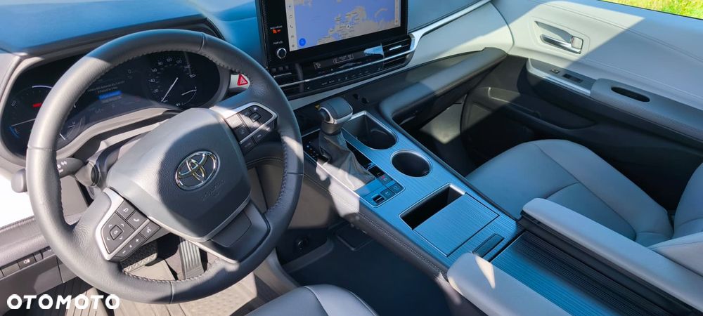 Toyota Sienna - 21