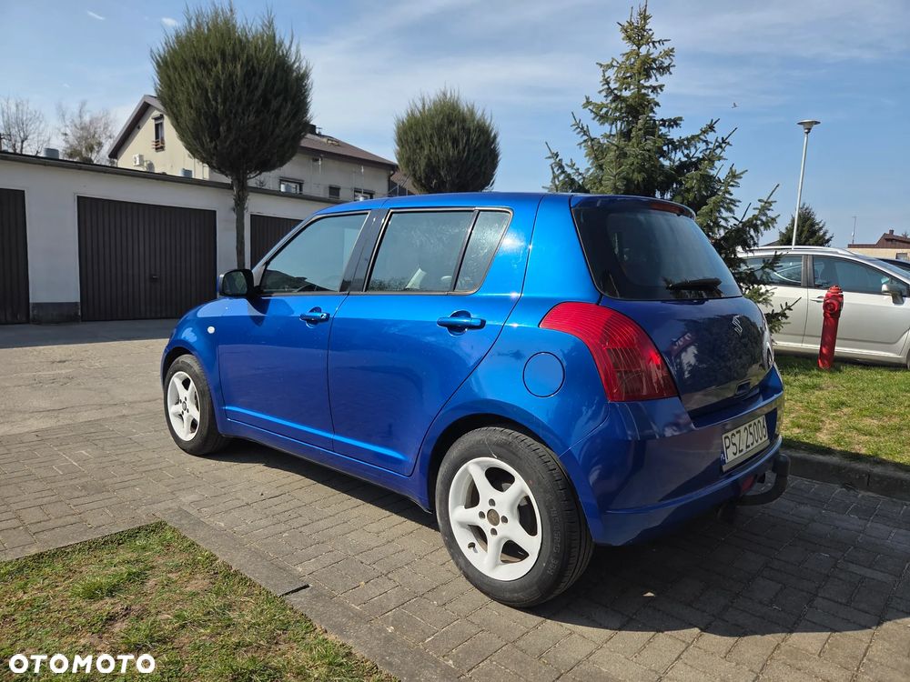 Suzuki Swift - 10