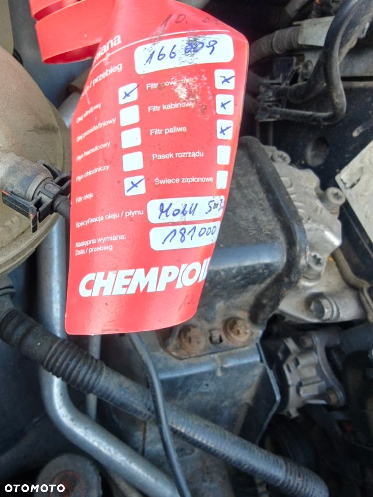 Peugeot 308 1.6 e-HDi Active S&S - 19