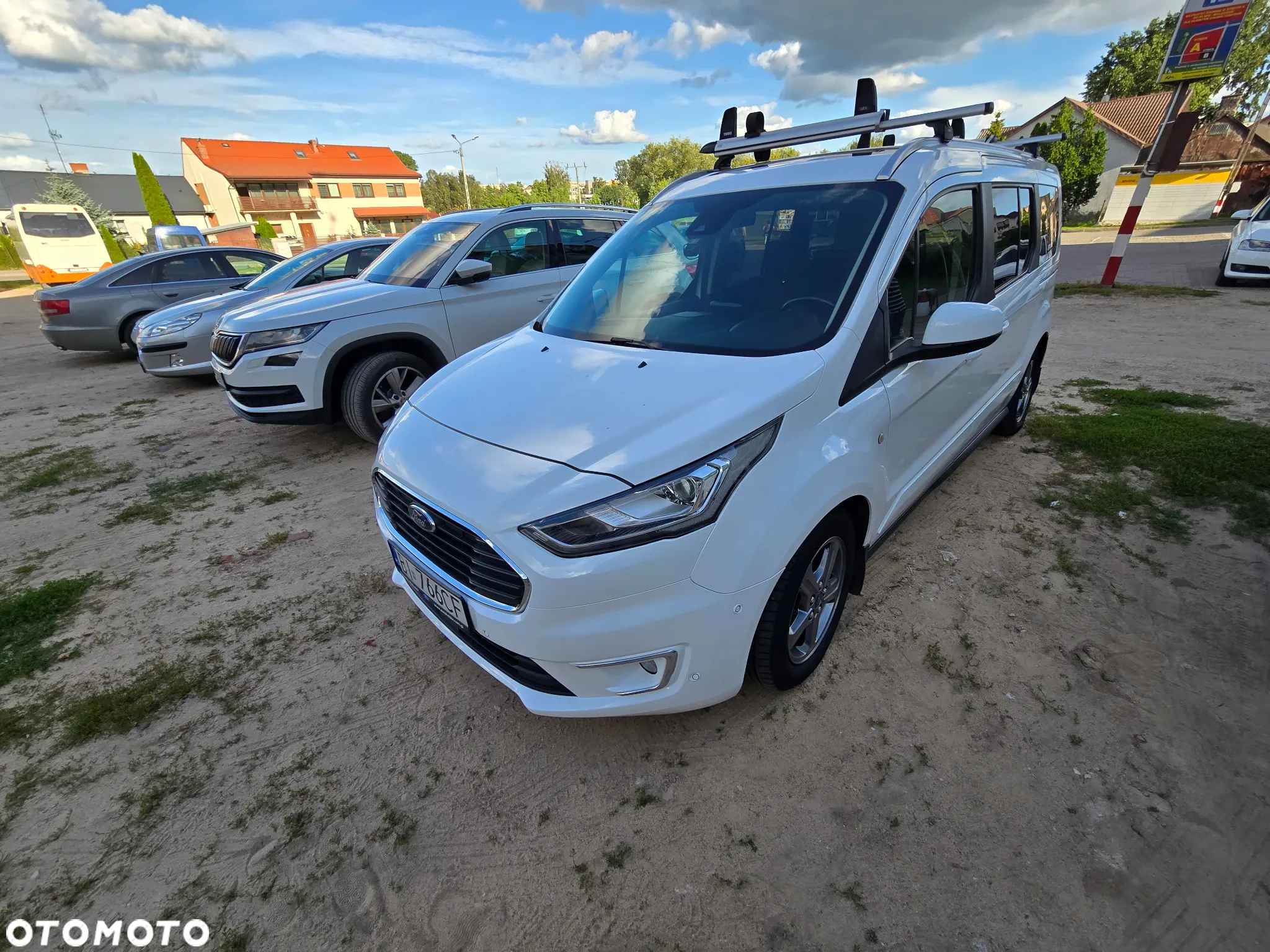 Ford Tourneo Connect 1.5 EcoBlue Titanium PowerShift - 2