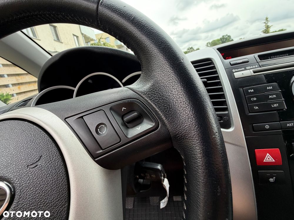 Kia Venga 1.6 L - 24