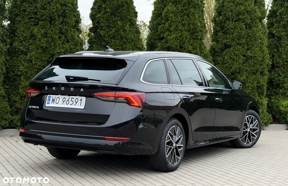 Skoda Octavia 2.0 TDI Sportline DSG - 22