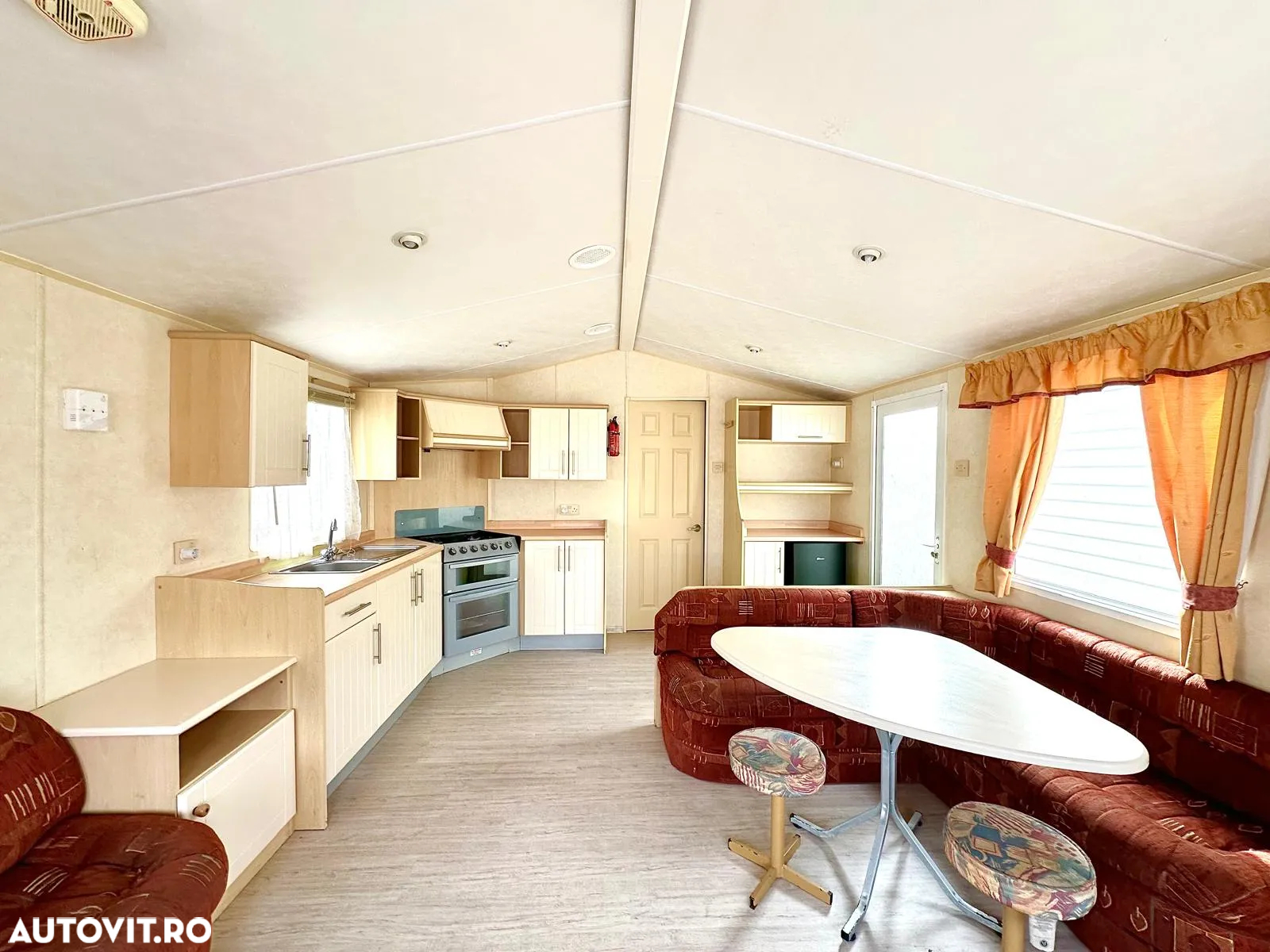 Alta Casă mobilă Richmond CM181 | 11 x 3.7 m | 3 dormitoare și 2 băi - 3