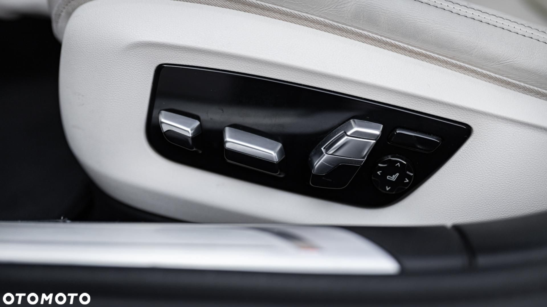 BMW Seria 7 - 32