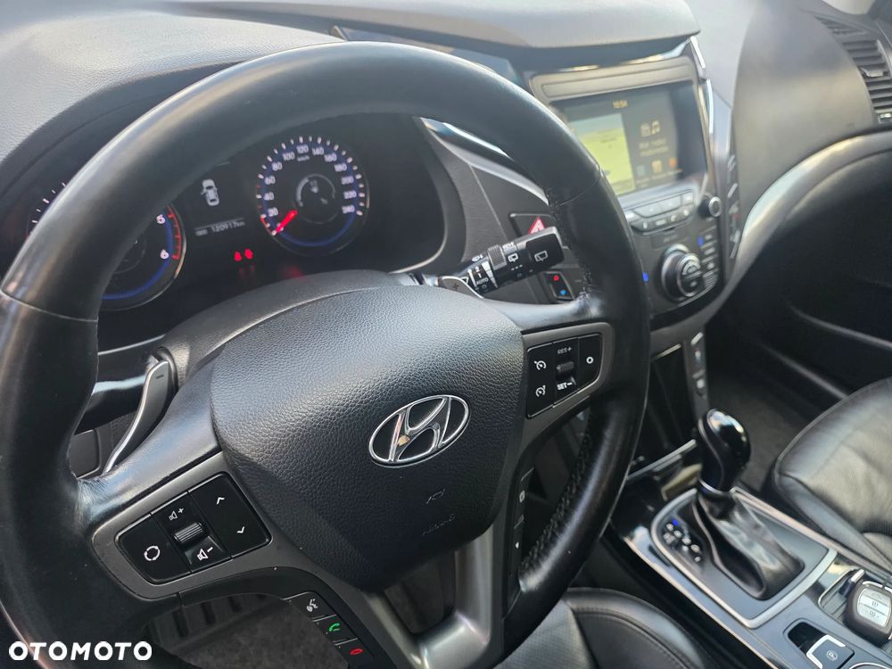 Hyundai i40 Kombi 1.7 CRDi DCT Premium - 29