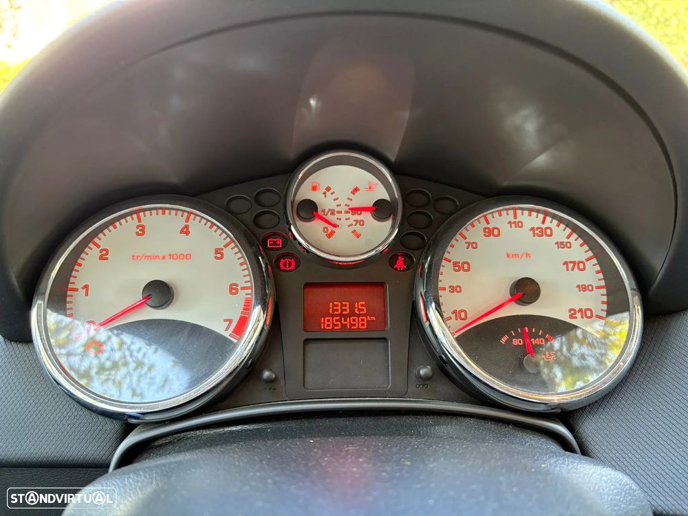 Peugeot 207 CC 1.6 16V - 8