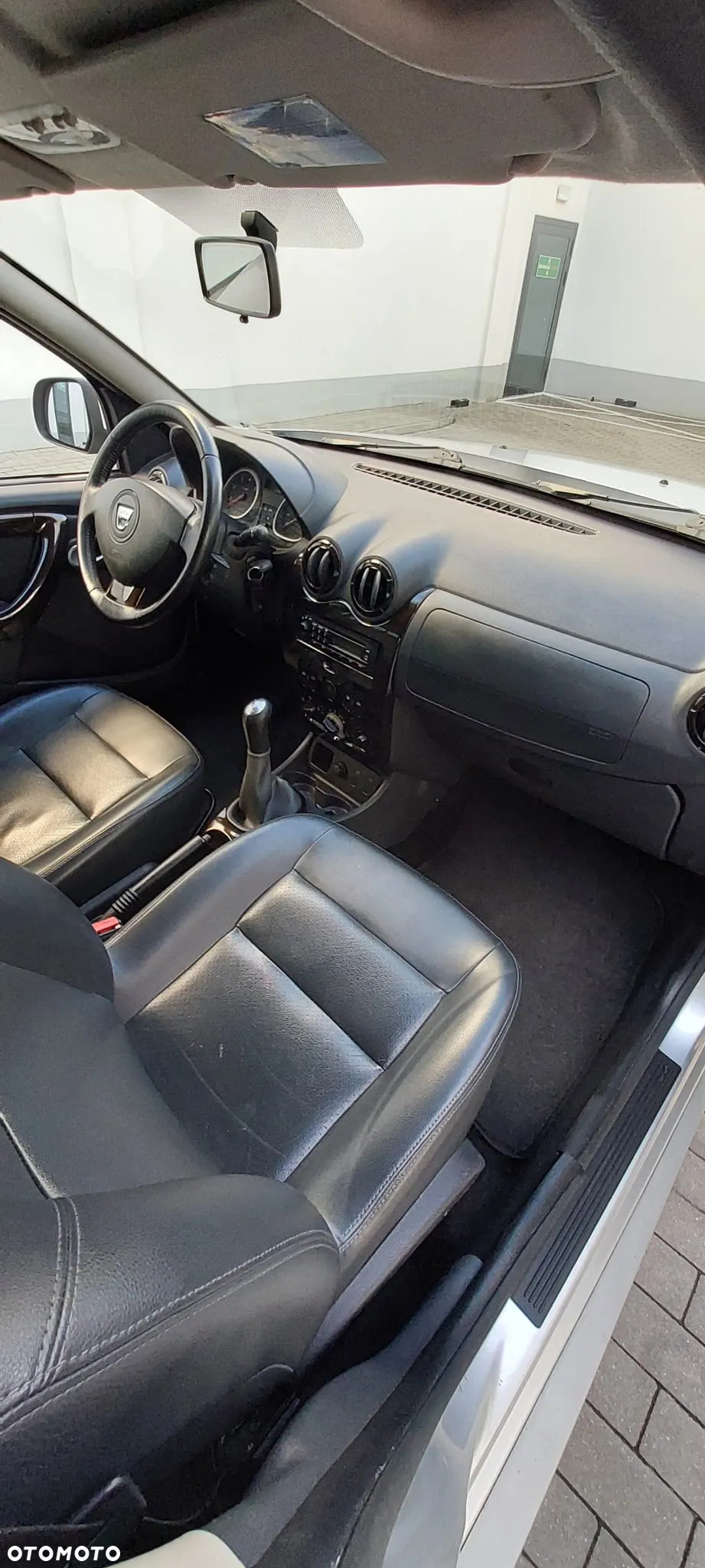 Dacia Duster 1.6 16V 4x2 Prestige - 10