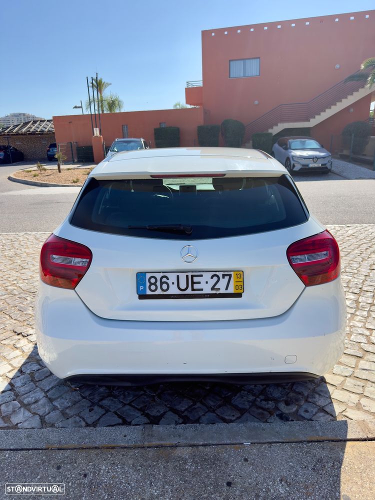 Mercedes-Benz A 180 CDI (BlueEFFICIENCY) - 14