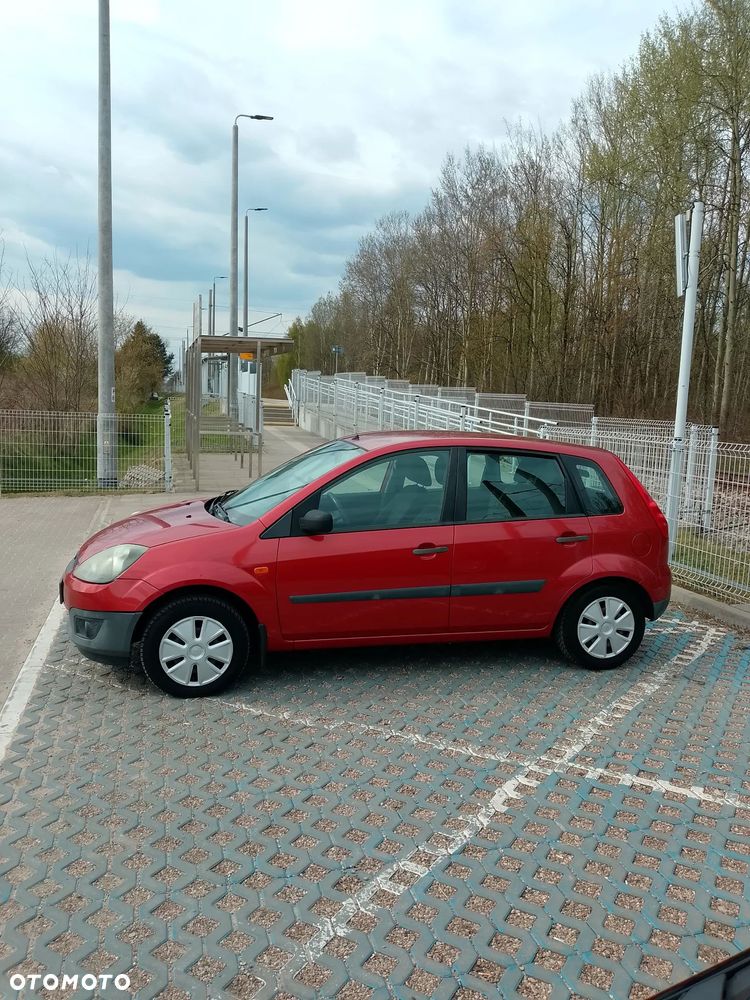 Ford Fiesta - 4