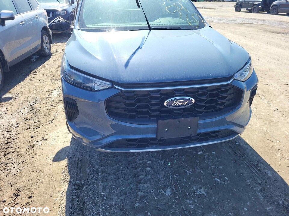 Ford Kuga - 21