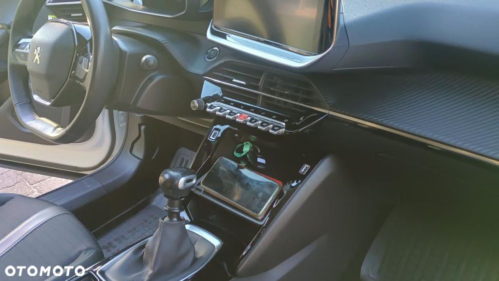 Peugeot 2008 1.2 PureTech Active S&S - 5