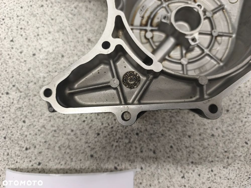 Dekiel, pokrywa alternatora, alternator, startor KTM 125 Duke - 10