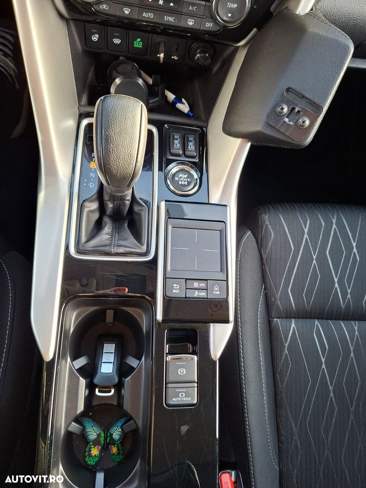 Mitsubishi Eclipse-Cross - 9