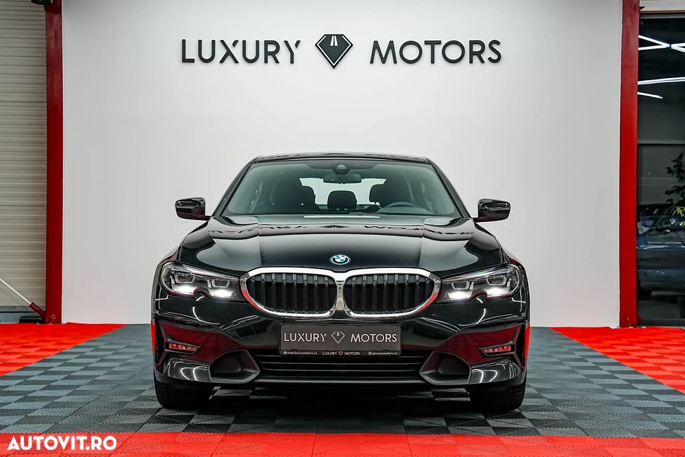 BMW Seria 3 320e Aut. Sport Line - 3