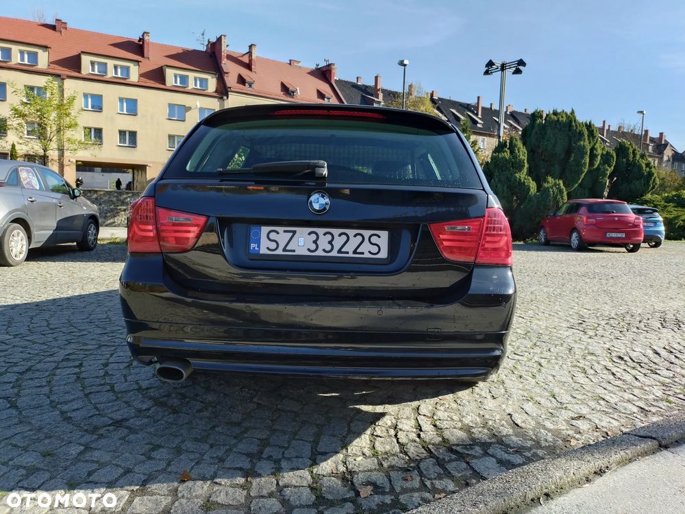 BMW Seria 3 320d - 5