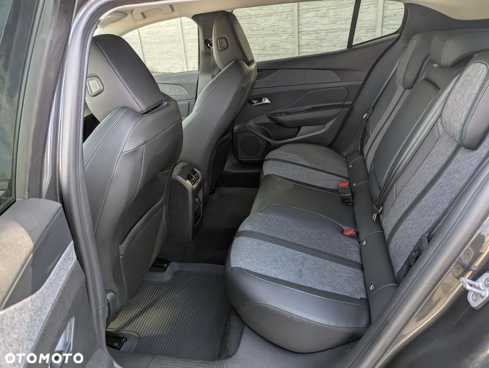 Peugeot 408 1.2 PureTech Allure S&S EAT8 - 12