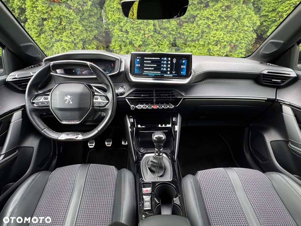 Peugeot 208 PureTech 100 GT - 4