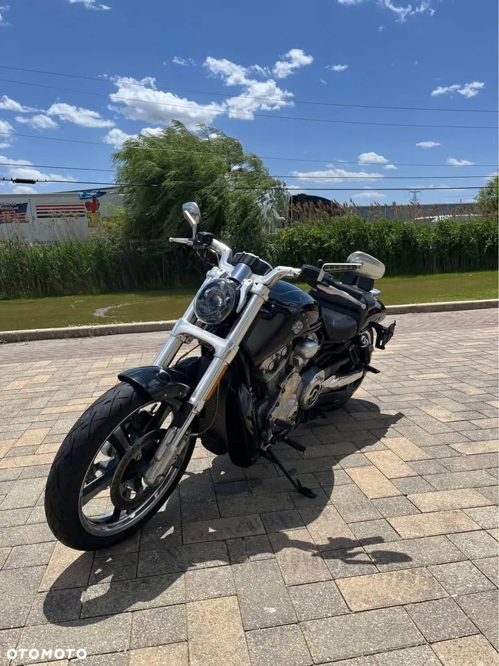 Harley-Davidson V-Rod Muscle - 29