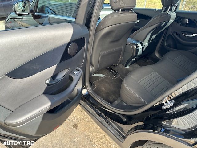 Mercedes-Benz GLC 220 d 4MATIC 9G-TRONIC - 27