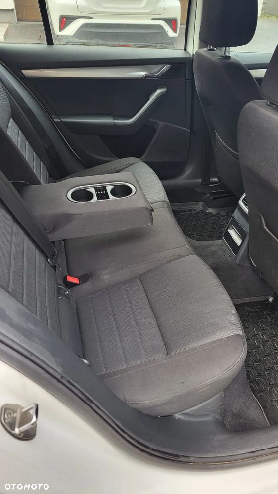 Skoda Octavia 2.0 TDI Elegance - 7