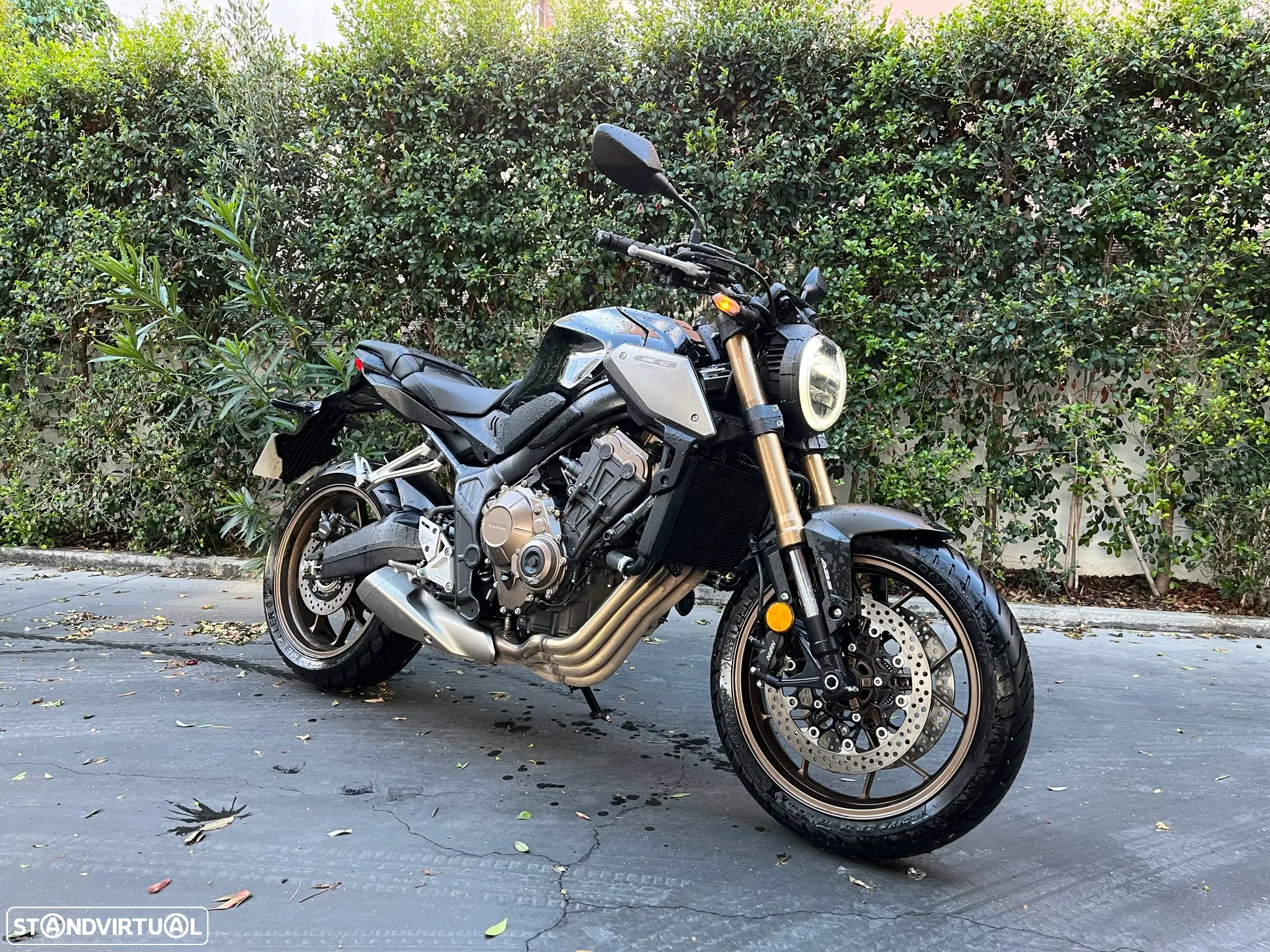 Honda CB CB650RA - 2