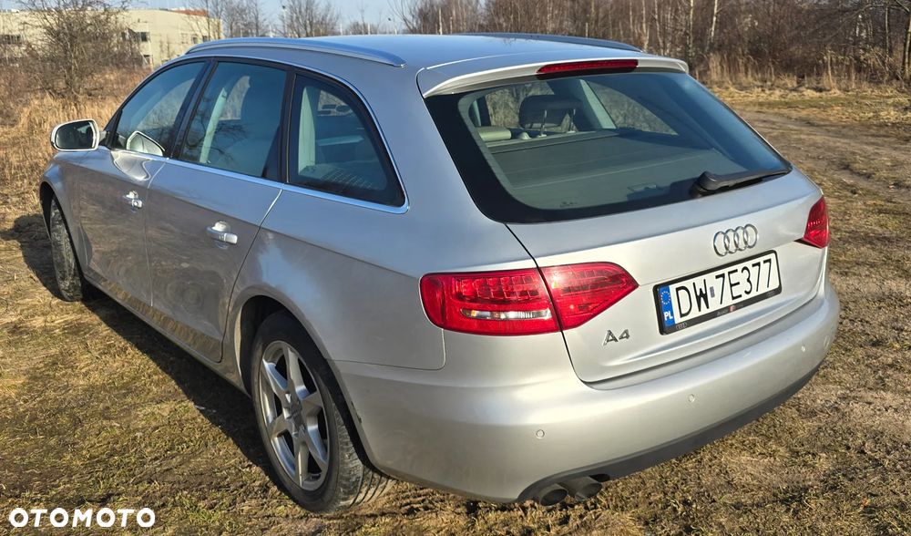 Audi A4 Avant 2.0 TDI DPF - 4