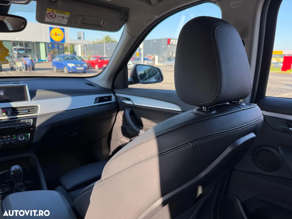 BMW X1 sDrive18d - 32