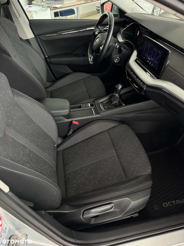Skoda Octavia 1.5 TSI ACT Style - 10