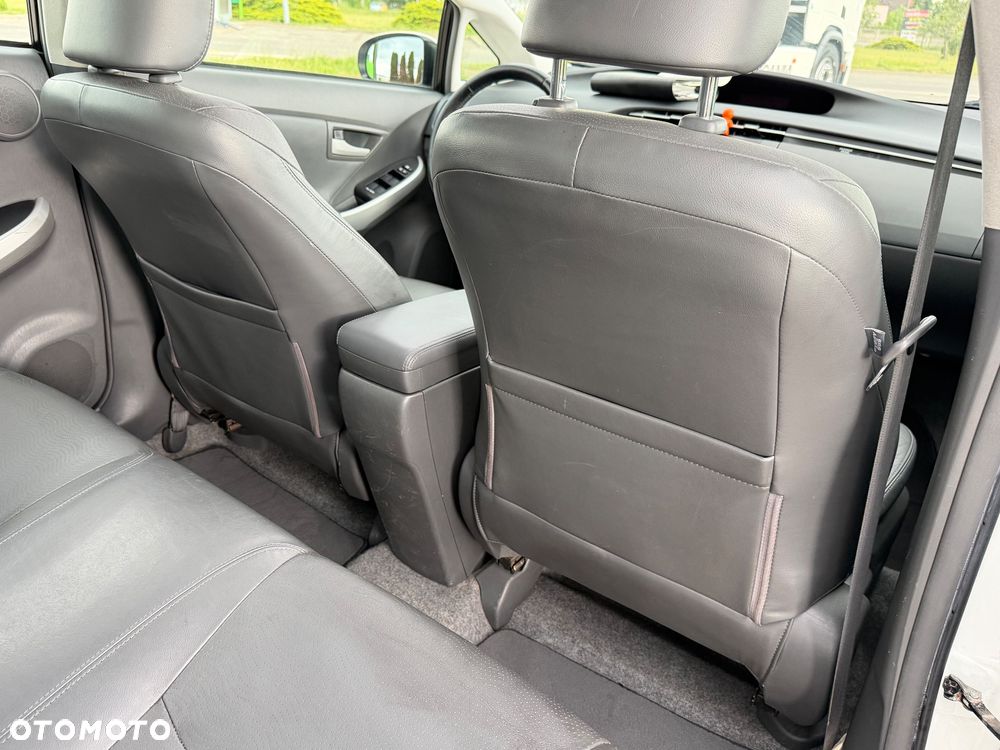 Toyota Prius 1.8 HSD Premium - 22