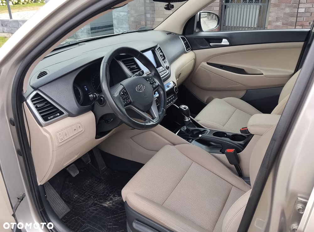 Hyundai Tucson - 10