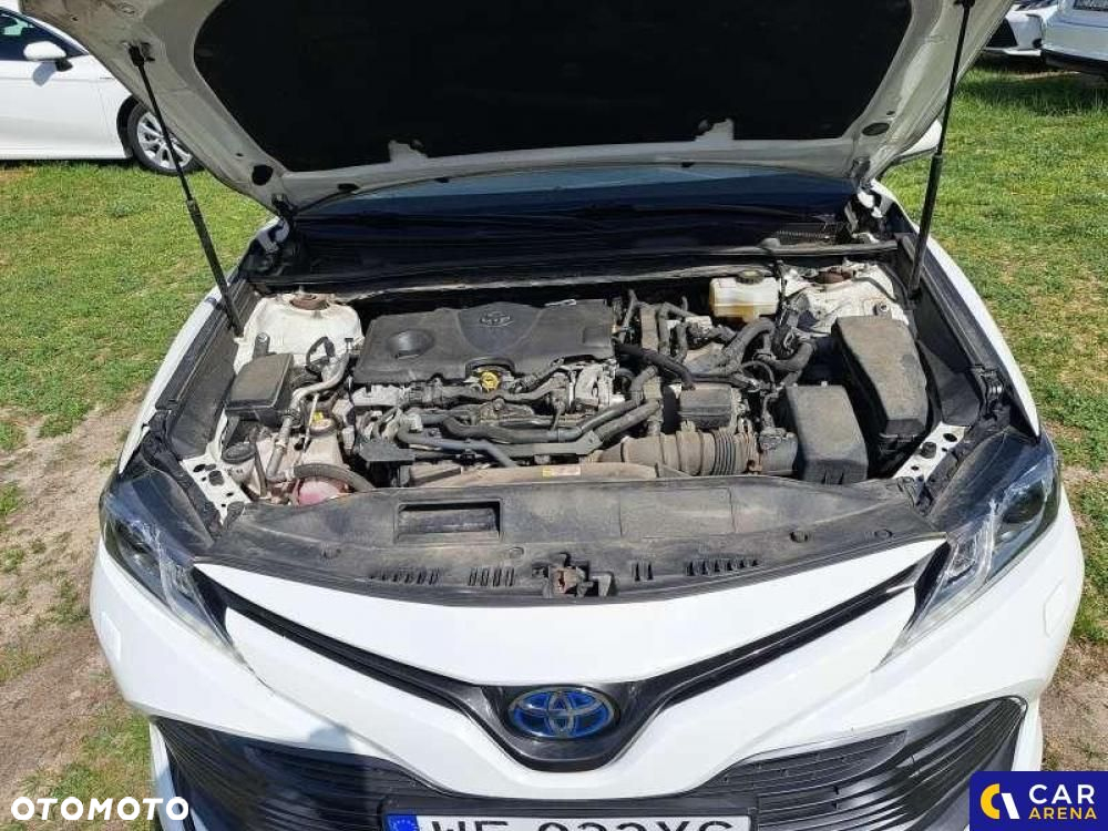 Toyota Camry - 11