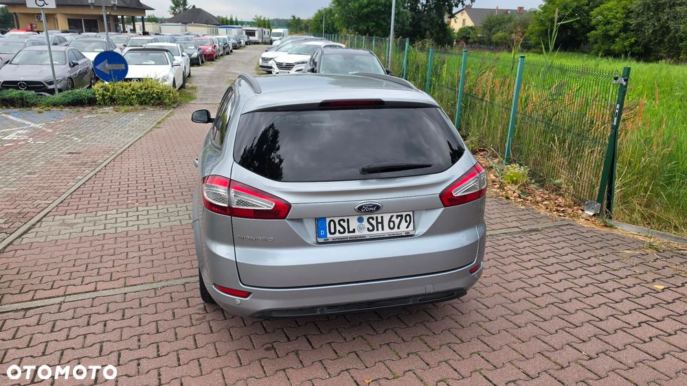 Ford Mondeo SW - 22