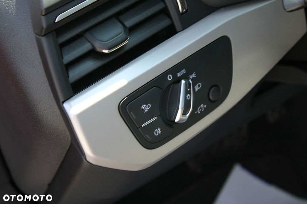 Audi A4 Limousine - 18