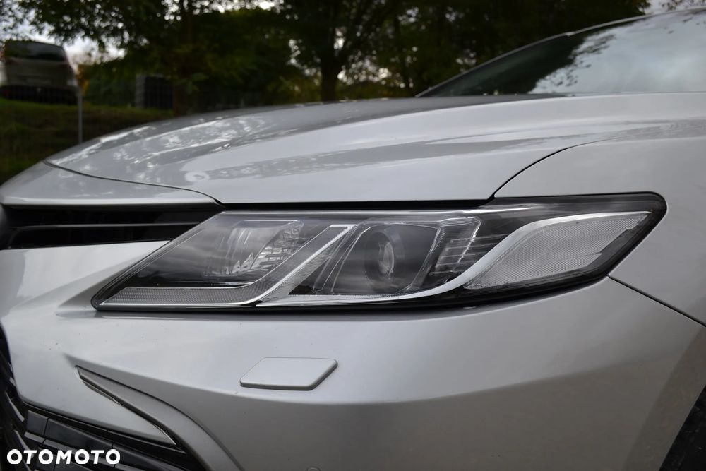Toyota Camry - 26