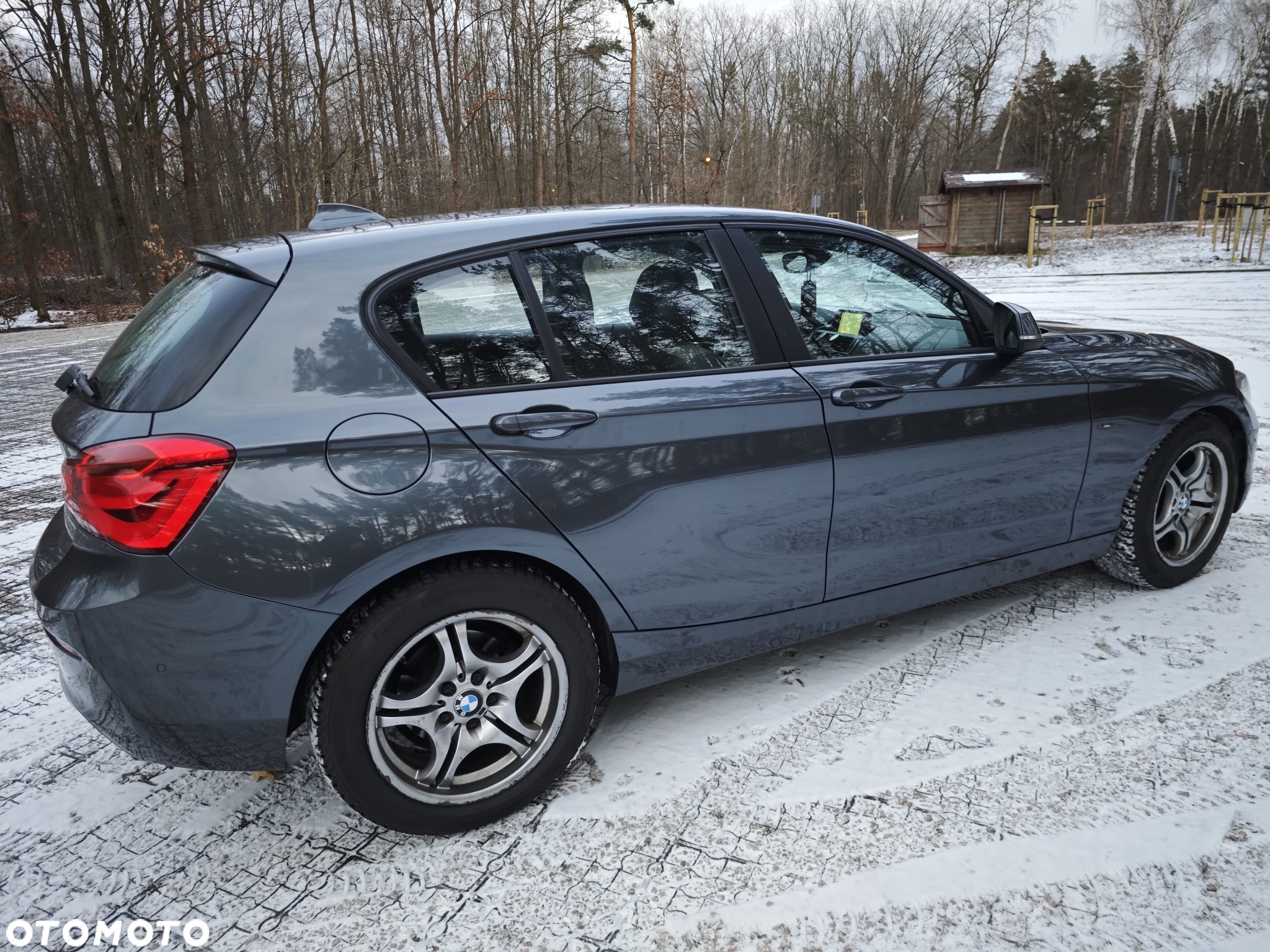 BMW Seria 1 116i - 17