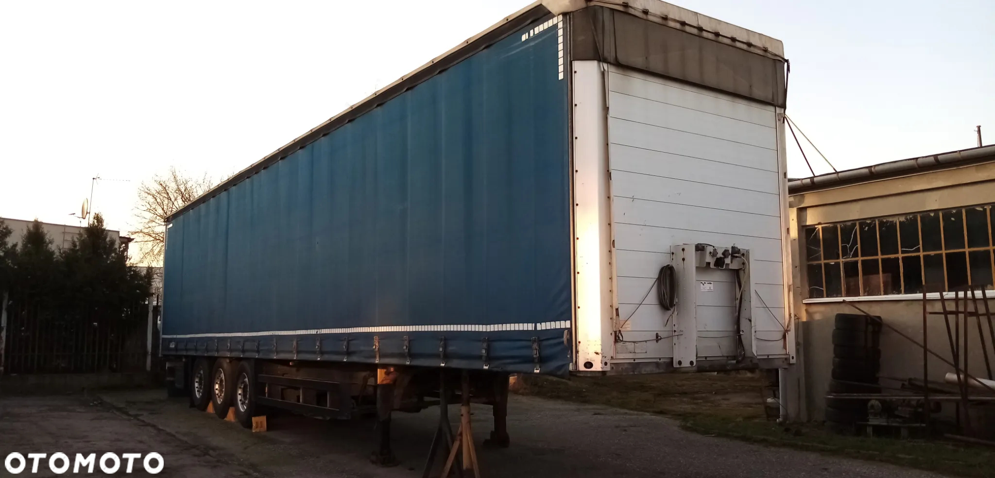 Schmitz Cargobull Standard/ XL/ Osie Schmitz/ Oś Podnoszona/ - 2