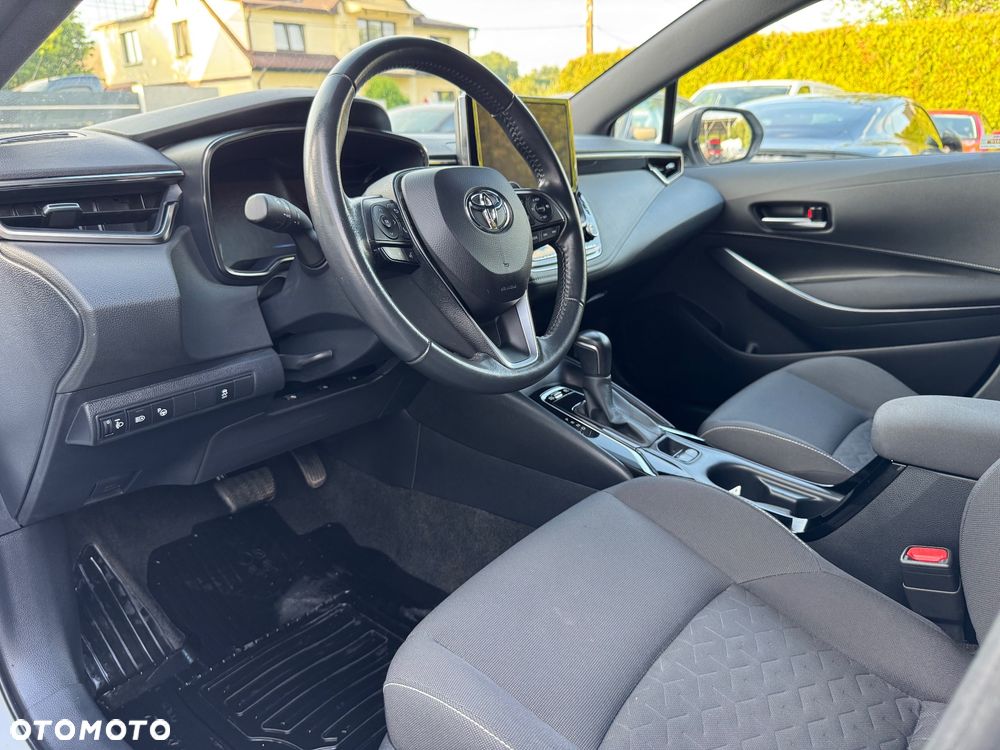Toyota Corolla 2.0 Lounge - 17