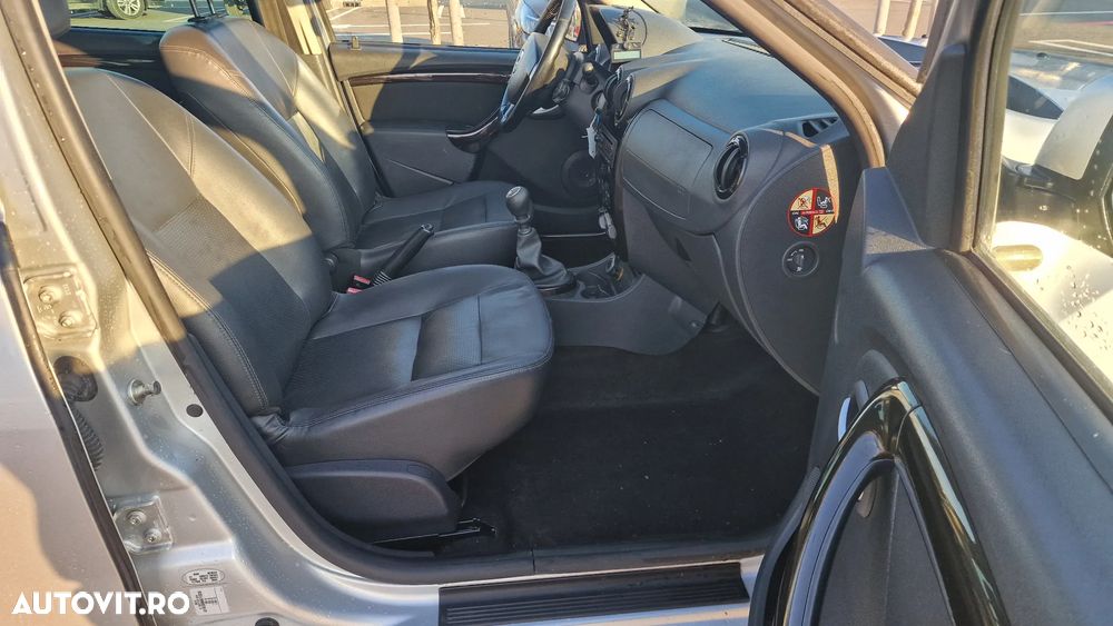 Dacia Duster SCe 115 4x4 Prestige - 8
