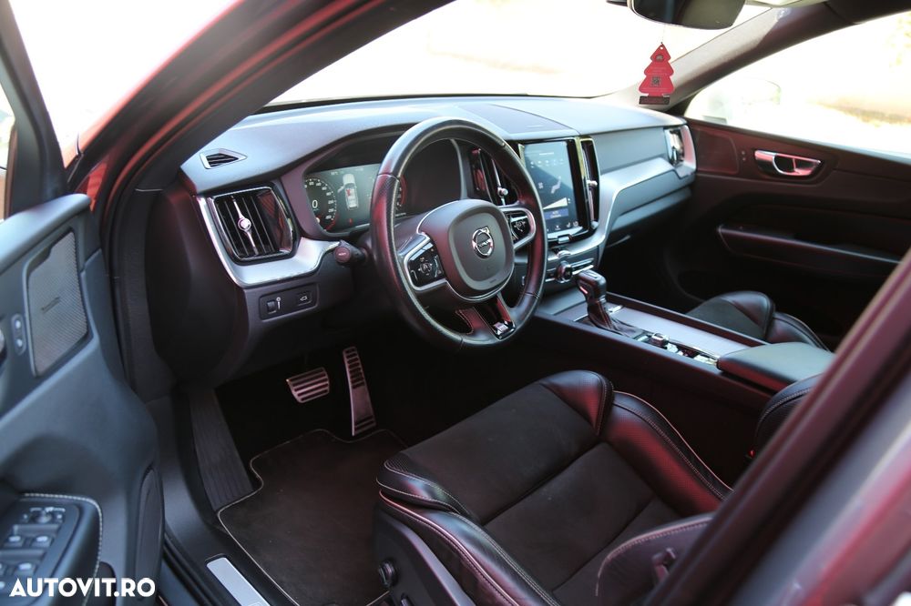 Volvo XC 60 D4 AWD R-Design - 9
