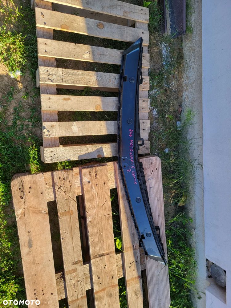 Mocowanie Gorne Zderzaka Przod Mercedes W246 A2468850965 - 1