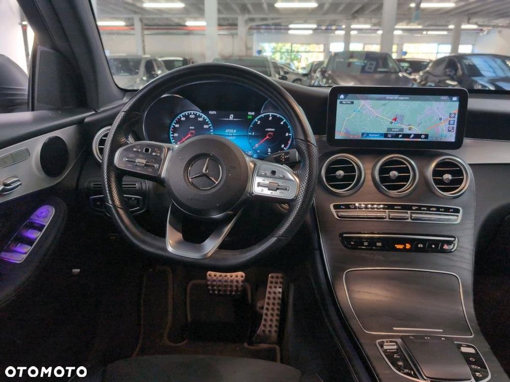 Mercedes-Benz GLC 220 d 4Matic 9G-TRONIC AMG Line - 8