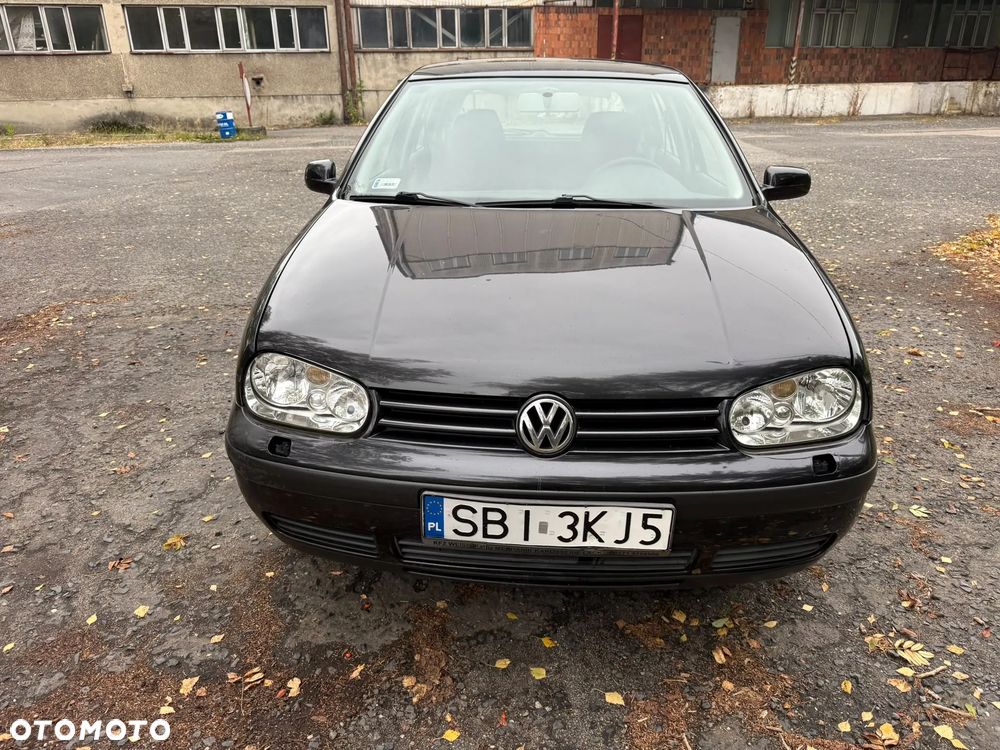 Volkswagen Golf - 8
