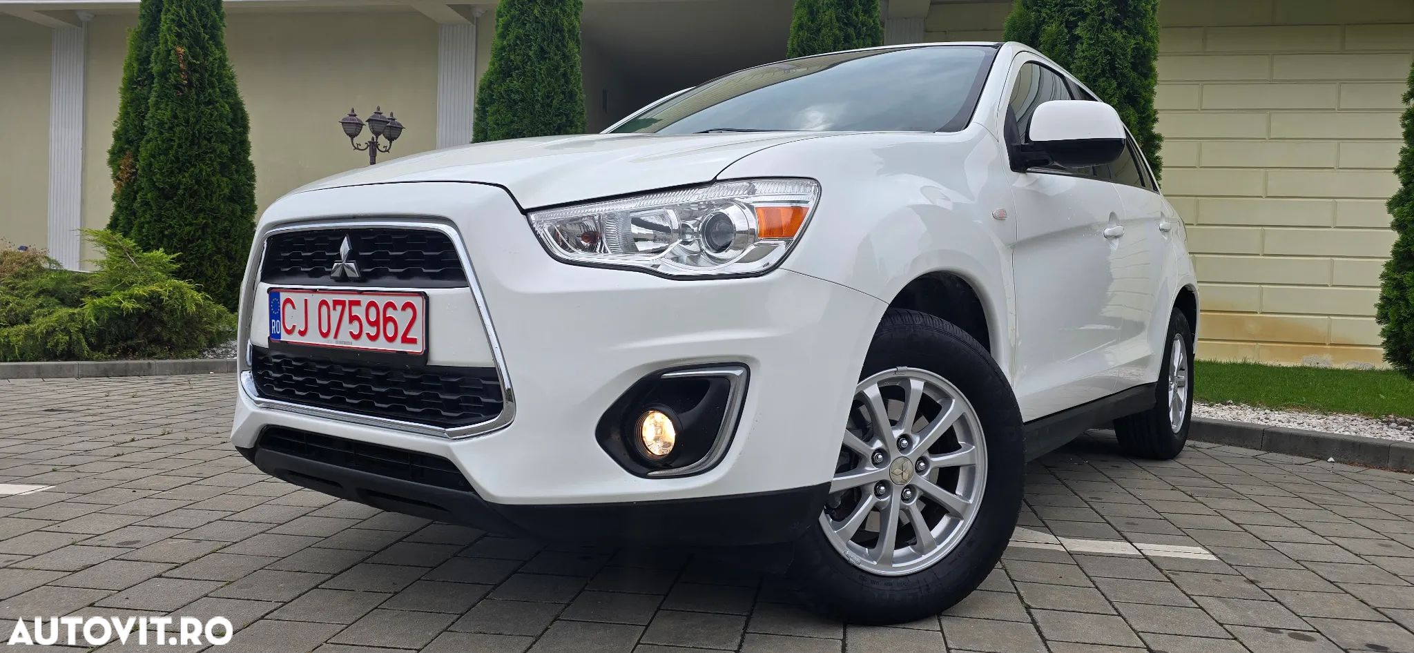 Mitsubishi ASX 1.8 DI-D 4WD Invite - 1