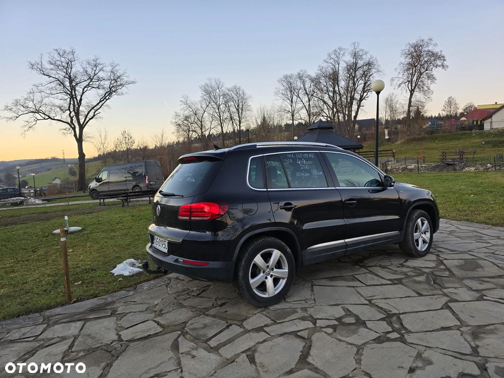 Volkswagen Tiguan 2.0 TDI SCR 4MOTION BlueMotion Technology DSG Lounge Sport & Style - 23