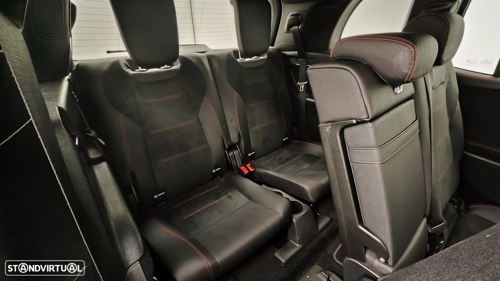 Mercedes-Benz GLB 180 d AMG Line - 28