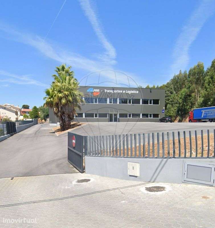 Armazém T2 para venda - Grande imagem: 2/15