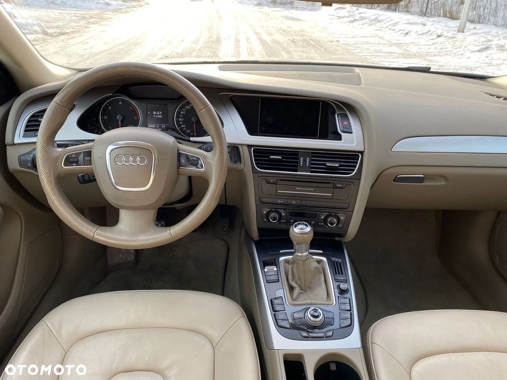 Audi A4 Avant 2.0 TDI DPF Ambition - 14