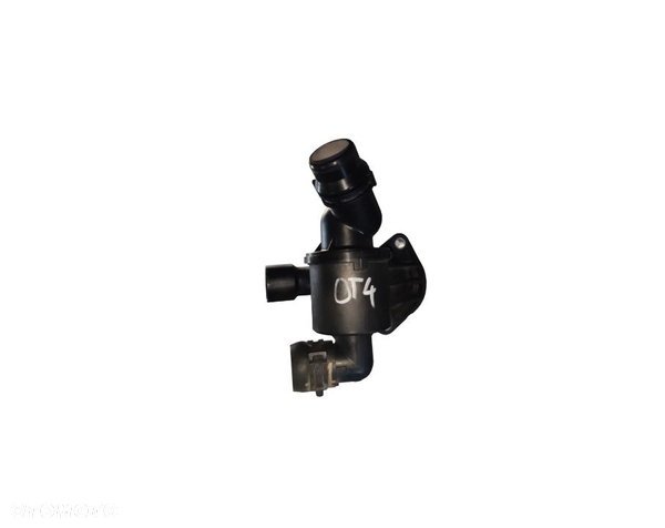 OT4 OBUDOWA TERMOSTATU AUDI A4 2.0 TDI 03L121111AD