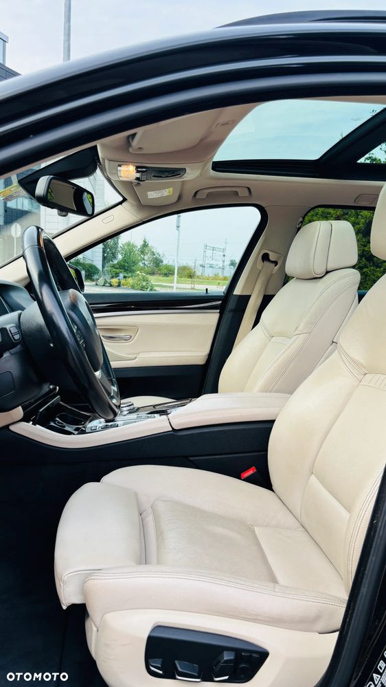 BMW Seria 5 525d xDrive Luxury Line - 6